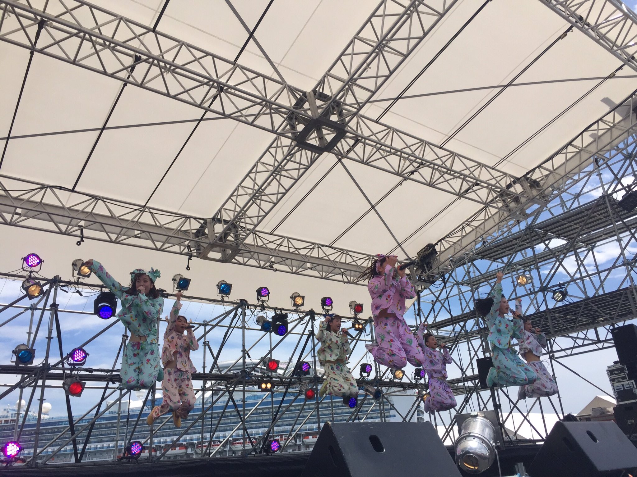 Suzuki Yuriya : Cheeky Parade | 鈴木友梨耶 : チィキィパレード
