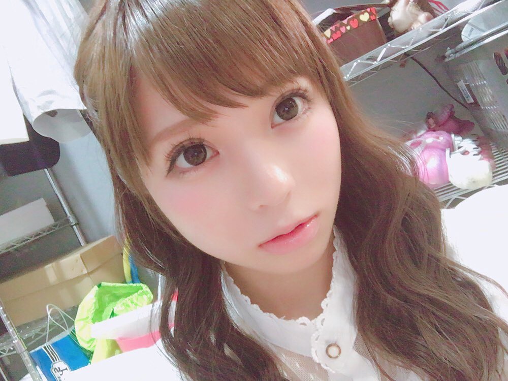 Himesaki Ami : Linq | 姫崎愛未 : linq