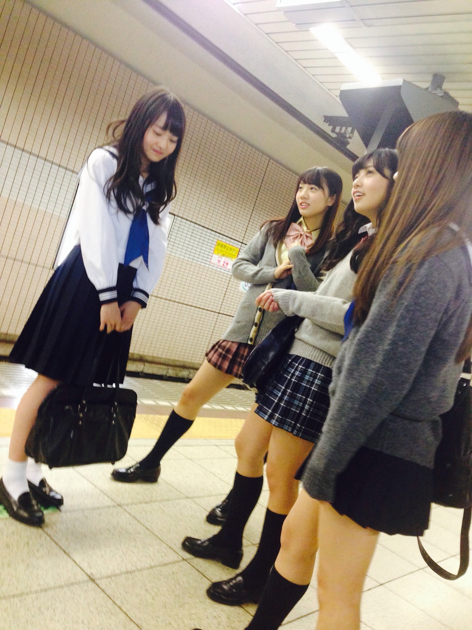 Japan Subway girls